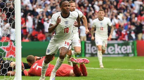 Sep 9, 2023 · England fought back to claim a 1-1 draw in their Euro 2024 qualifier against Ukraine on Saturday and stay six points clear atop Group C after Kyle Walker netted from a sublime pass by Harry Kane ... 